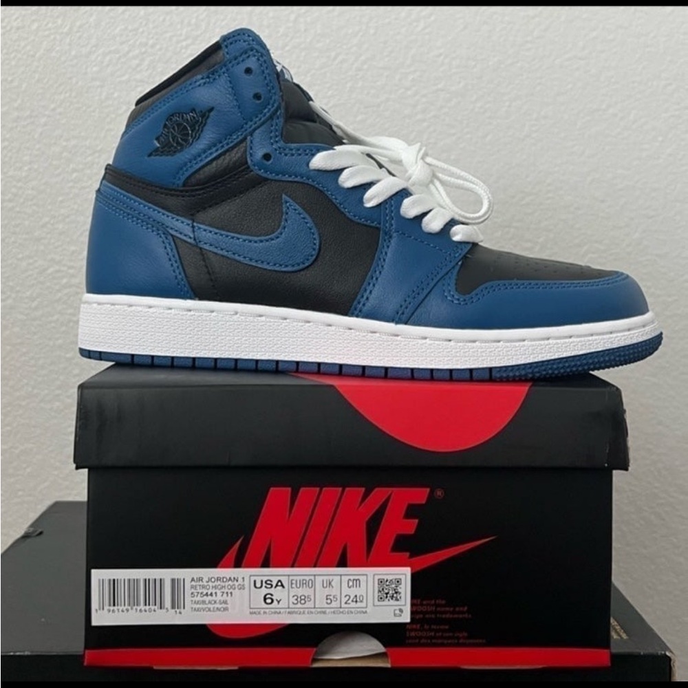 Air Jordanian 1s MARINA
